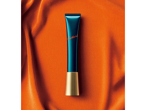 １７年１〜１２月の販売個数が９４万本となった「リンクルショットメディカルセラム」